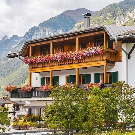 Hotel Erna Коле Изарко Екстериор снимка