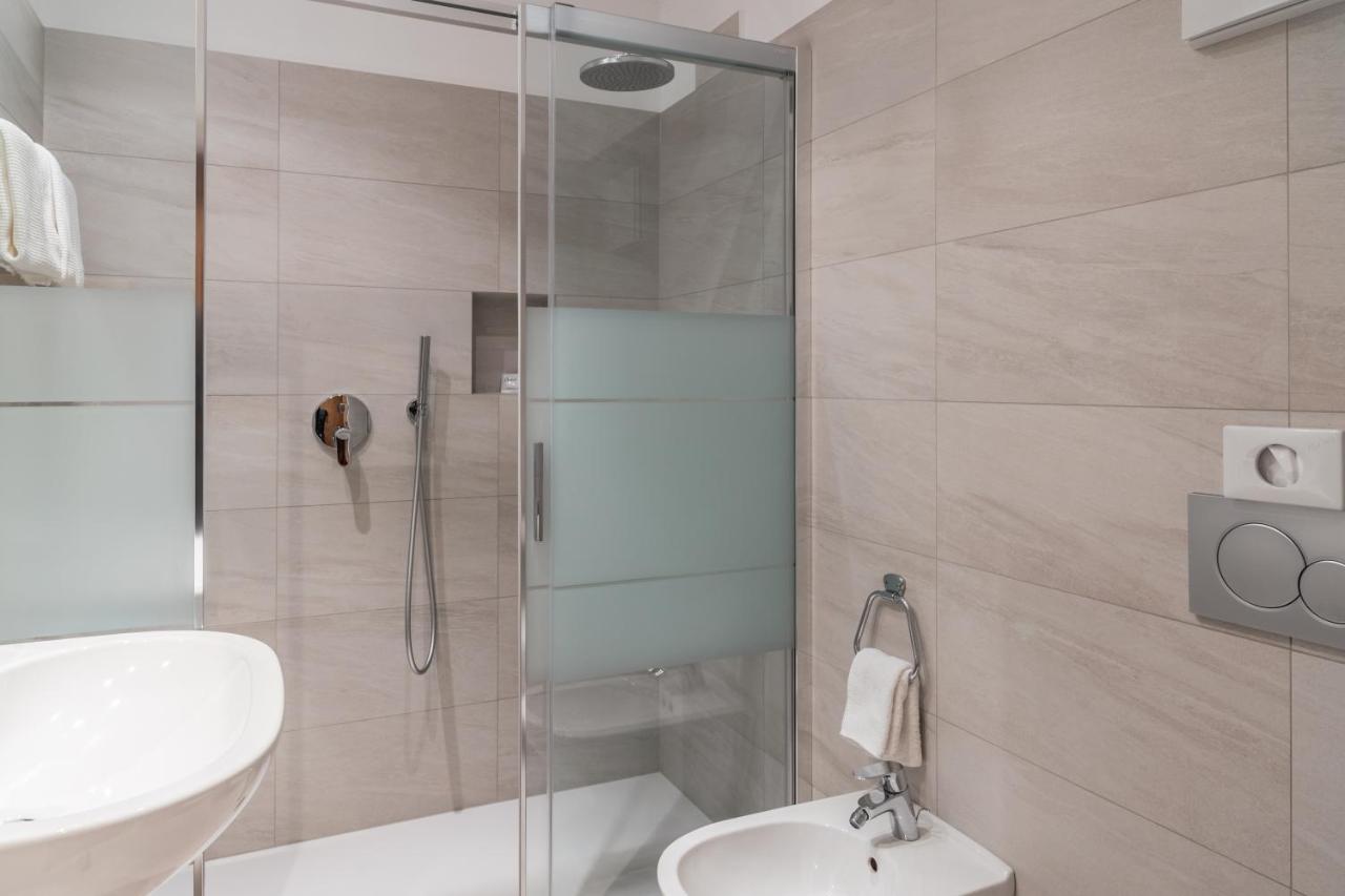 Hotel Erna Коле Изарко Екстериор снимка