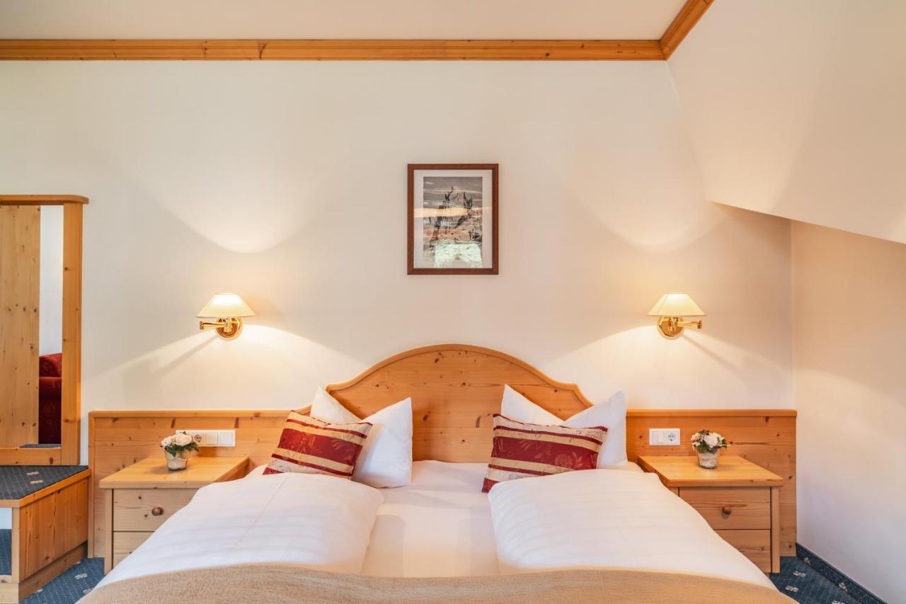 Hotel Erna Коле Изарко Екстериор снимка
