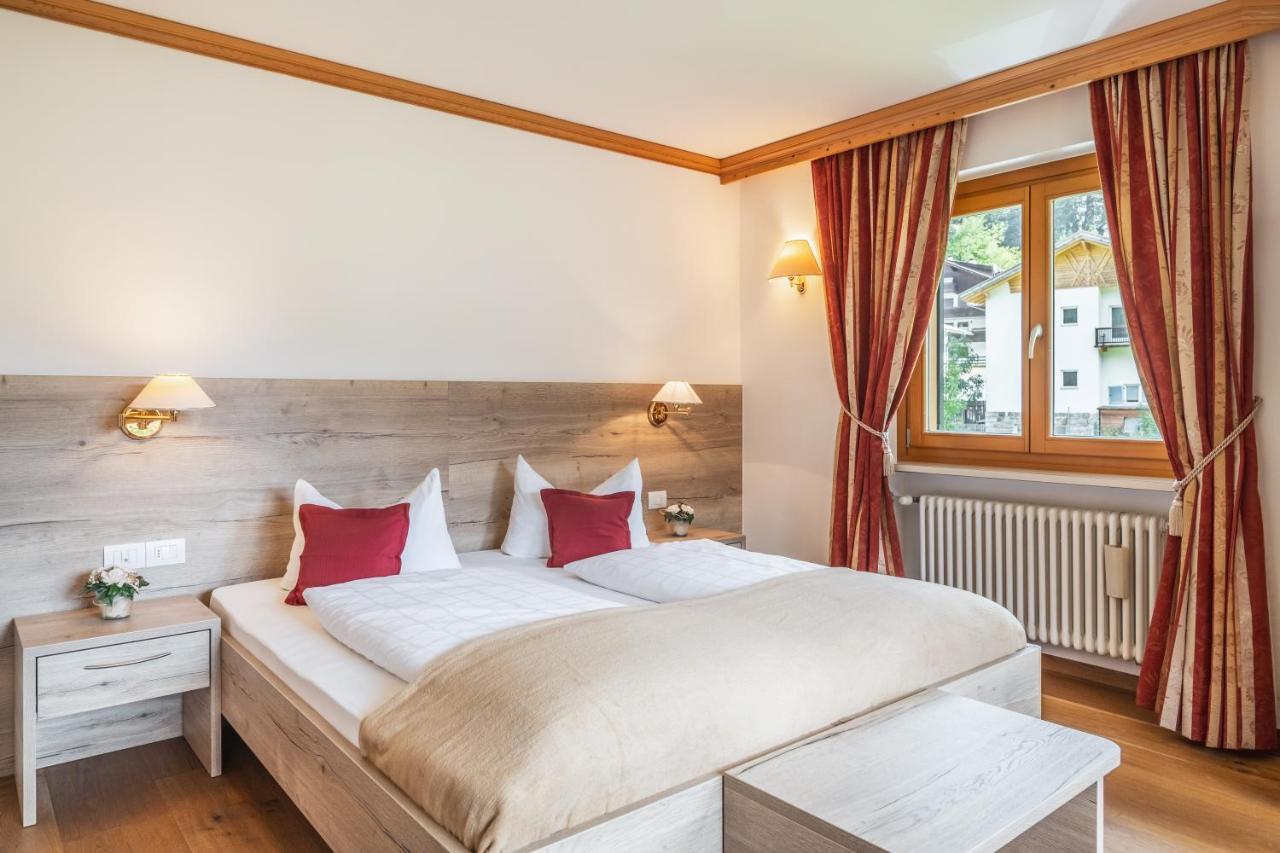 Hotel Erna Коле Изарко Екстериор снимка